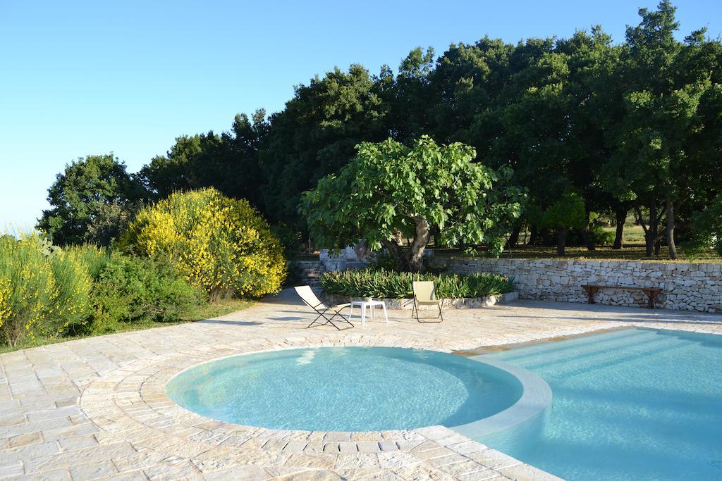 B&B Corte Del Camedrio Cisternino Luaran gambar