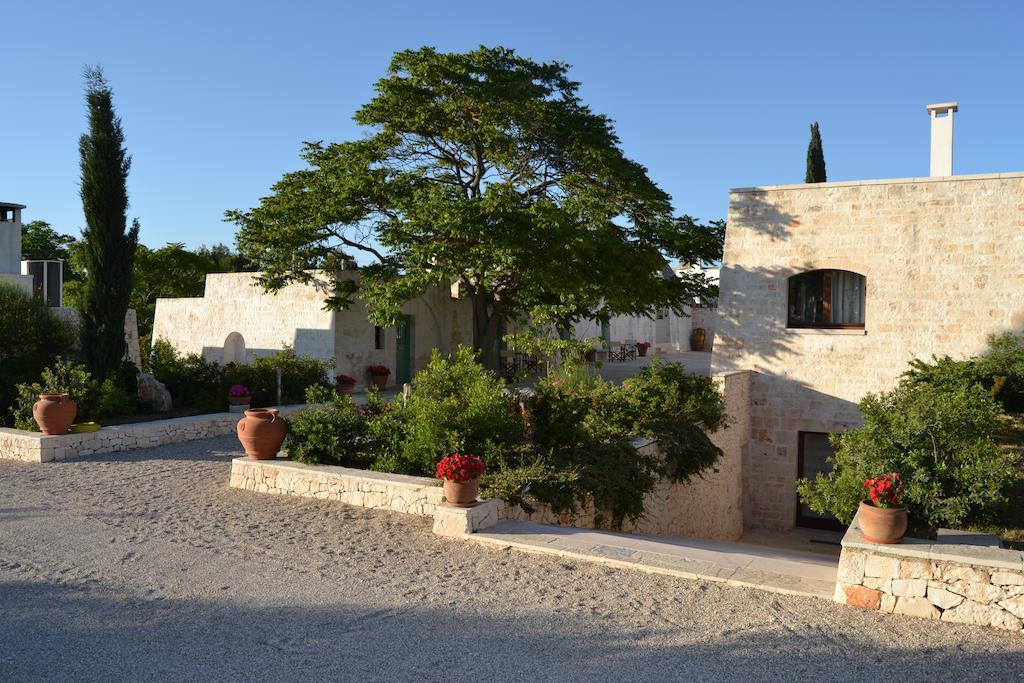B&B Corte Del Camedrio Cisternino Luaran gambar