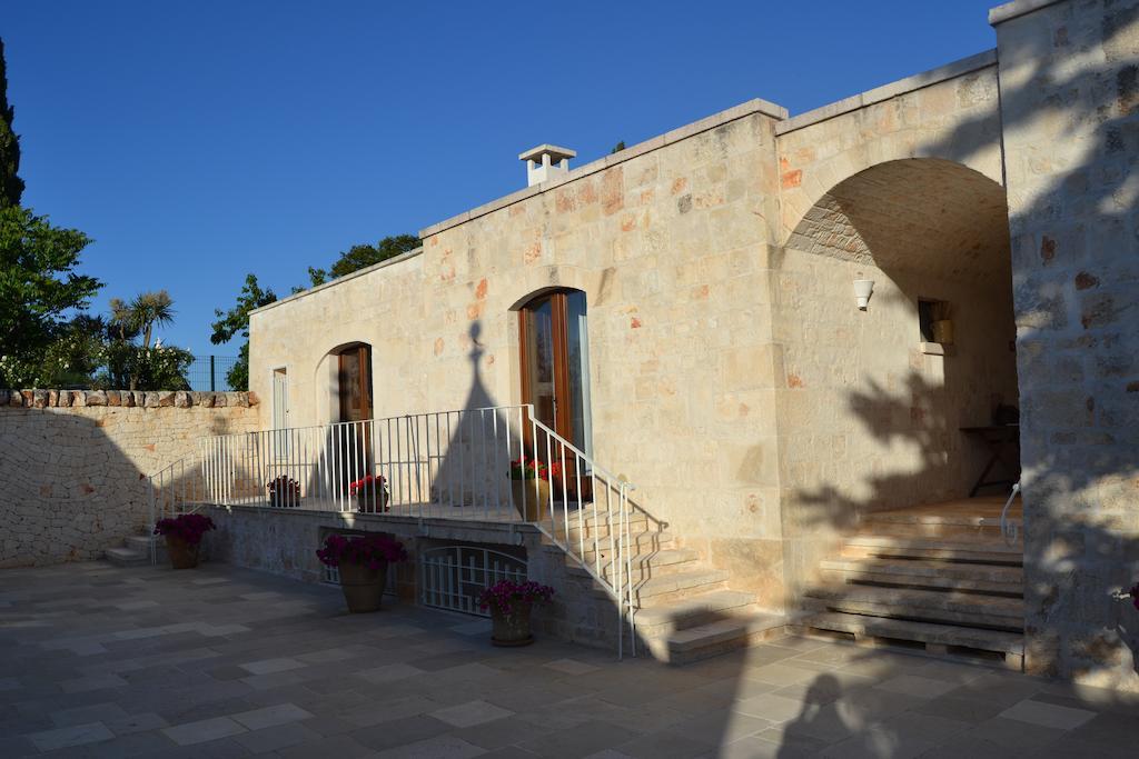B&B Corte Del Camedrio Cisternino Luaran gambar